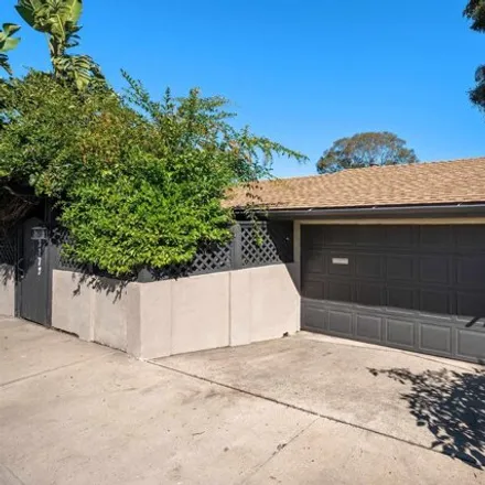 Image 3 - 2172 Pine Street, San Diego, CA 92103, USA - House for sale