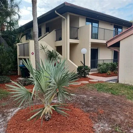 Buy this 3 bed condo on 6465 Egret Lane in Manatee County, FL 34210
