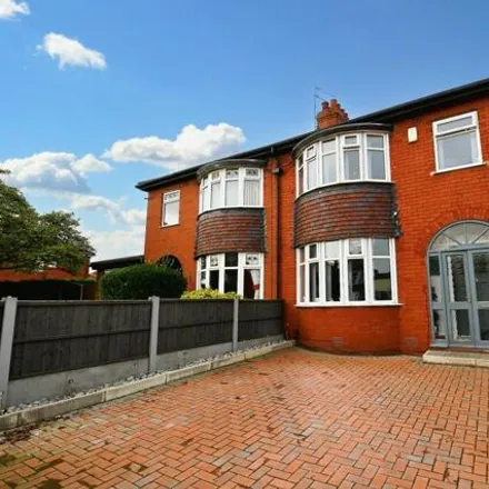 Buy this 3 bed duplex on Woodlands Avenue in Worsley, M30 7GN