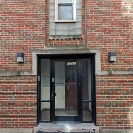 Image 2 - 8210-8212 South Ingleside Avenue, Chicago, IL 60619, USA - House for sale