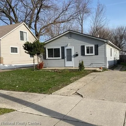 Rent this 3 bed house on 70 W Rowland Ave in Madison Heights, Michigan
