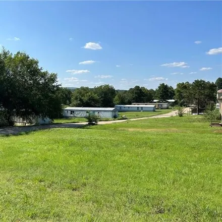 Buy this studio house on 448 Bluff Avenue in Poteau, OK 74953