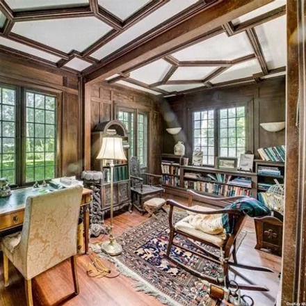 Image 7 - 12 Woods Lane, Village of East Hampton, Suffolk County, NY 11937, USA - House for sale