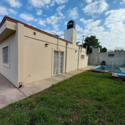 Buy this 2 bed house on Garibaldi 128 in Departamento Rosario, Albarellos