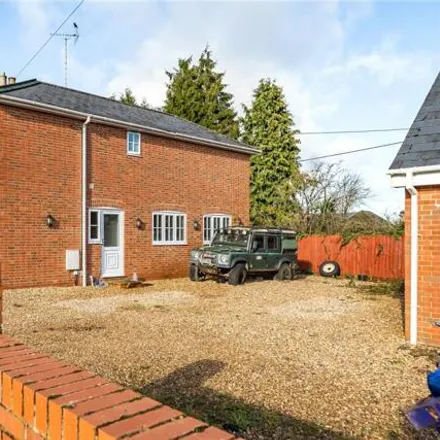 Buy this 5 bed house on Common Farm in New Road, Purton