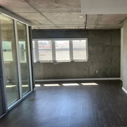 Image 2 - Mobil, Hollywood Boulevard, Los Angeles, CA 90028, USA - Room for rent