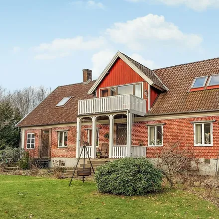 Rent this 4 bed house on 281 31 Hässleholm