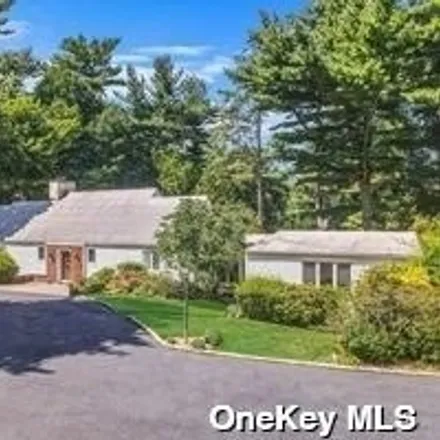 Image 2 - 19 I U Willets Road, Village of Old Westbury, North Hempstead, NY 11568, USA - House for sale