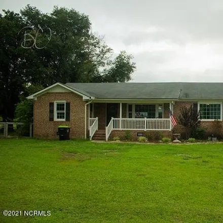 Rent this 3 bed house on 1229 Beulaville Highway in Onslow County, NC 28518