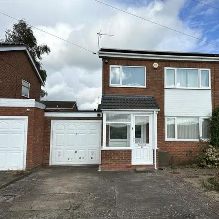 Buy this 3 bed duplex on Windsor Drive in Stourport-on-Severn, DY13 0JE
