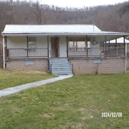 Image 2 - Cemetery Road, Floyd County, KY 41649, USA - House for sale