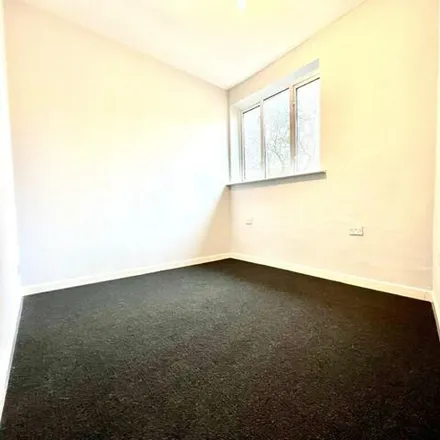 Image 7 - Warburton Place, Atherton, M46 0DR, United Kingdom - Apartment for rent