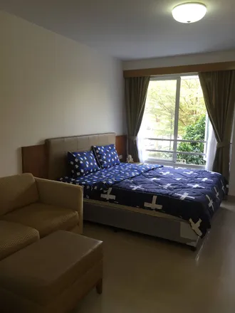 Rent this 1 bed condo on Bkkmenu in RCA, Huai Khwang District