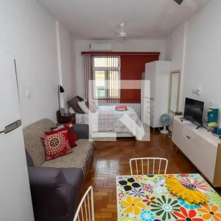 Rent this 1 bed apartment on Escola Técnica Estadual de Teatro Martins Pena in Rua Vinte de Abril, Centro