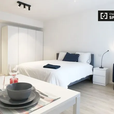 Rent this studio apartment on Rue Rasson - Rassonstraat 26 in 1030 Schaerbeek - Schaarbeek, Belgium