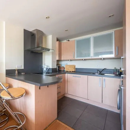 Image 1 - Smugglers Way, London, SW18 1DQ, United Kingdom - Apartment for rent