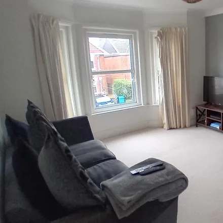 Image 3 - Horning Road, Bournemouth, BH12 1NN, United Kingdom - Apartment for rent