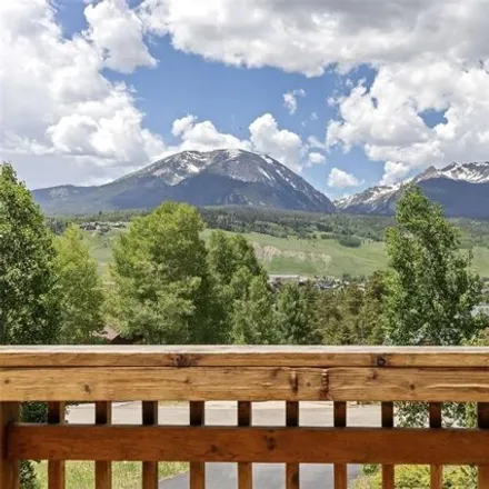 Image 2 - 379 Hummingbird Cir, Silverthorne, Colorado, 80498 - House for sale