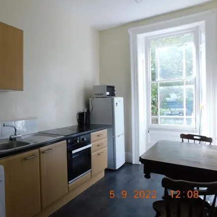 Image 2 - Lower Market Street, Penryn, TR10 8LT, United Kingdom - Apartment for rent
