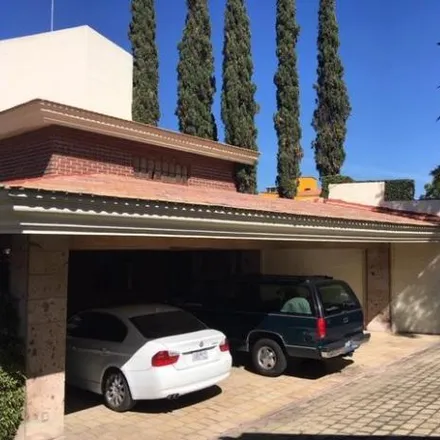 Buy this studio house on Paseo Lomas Altas 3800 in Lomas del Valle, 45055 Zapopan