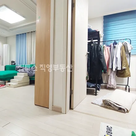 Rent this 2 bed apartment on 서울특별시 마포구 성산동 210-4