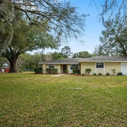 Buy this 3 bed house on 19306 Meadow Lane in Lake County, FL 32736
