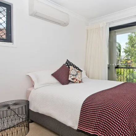 Rent this 2 bed townhouse on Paddington QLD 4064