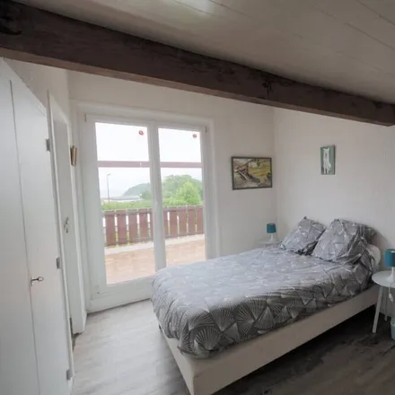 Rent this 5 bed house on 64500 Saint-Jean-de-Luz