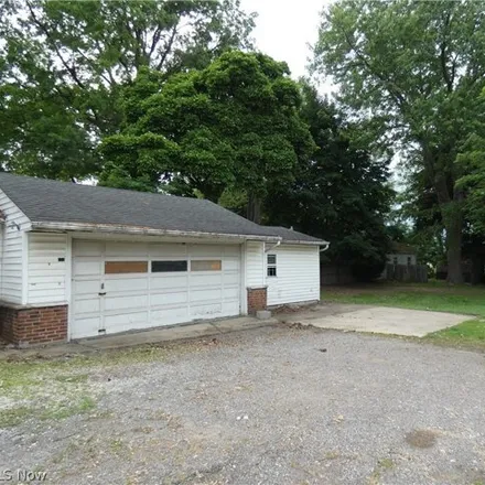Image 3 - 1160 West Jackson Street, Orchard Grove, Painesville, OH 44077, USA - House for sale
