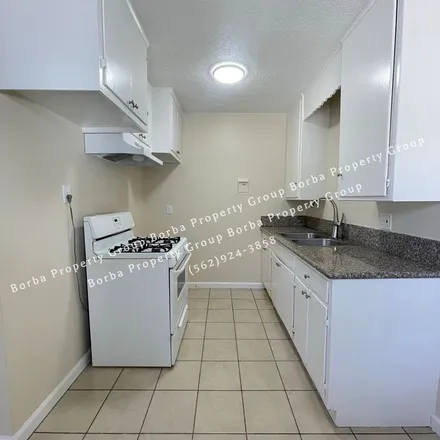 Image 7 - R&J Southern Homecooking, 8852 Rosecrans Avenue, Downey, CA 90723, USA - Apartment for rent