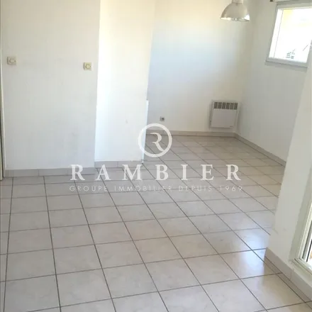 Image 3 - 25 Rue Foch, 34062 Montpellier, France - Apartment for rent