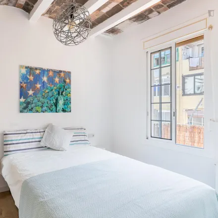 Rent this 2 bed apartment on Farmàcia Giner Ayza in José.Joaquin, Carrer del Poeta Cabanyes