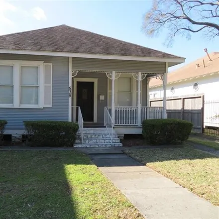 Rent this 2 bed house on 571 Arlington Street in Houston, TX 77007