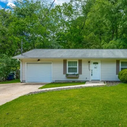 Buy this 3 bed house on 3806 Jarren Drive in Forest Highlands, Chattanooga