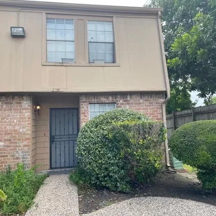 Buy this 2 bed condo on 9250 West Bellfort Street in Houston, TX 77031