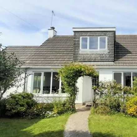 Buy this 4 bed house on Osborne Parc in Helston, TR13 8TZ