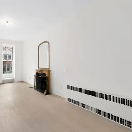 Image 2 - 55 East 76th Street, New York, NY 10021, USA - Apartment for sale