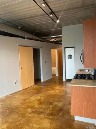 Image 6 - Metro Lofts, 333 East Parent Avenue, Royal Oak, MI 48067, USA - Condo for rent