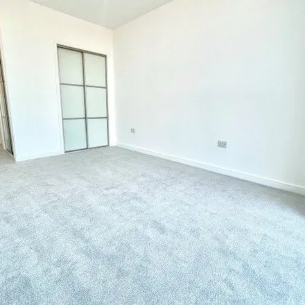 Rent this 2 bed apartment on 77 Carnwath Avenue in Glasgow, G43 2HH