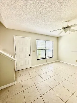 Image 2 - 1707 Shady Ridge Court, Orlando, FL 32807, USA - Apartment for rent