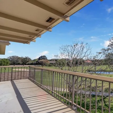 Buy this 3 bed condo on 18293 Southeast Wood Haven Lane in Martin County, FL 33469