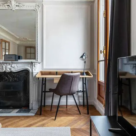 Image 7 - 3 Rue des Bauches, 75016 Paris, France - Apartment for rent