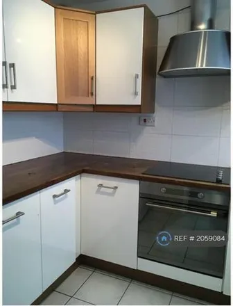 Image 2 - Plumbing Drainage Supplies, Streetly Road, Stockland Green, B23 7BD, United Kingdom - Townhouse for rent