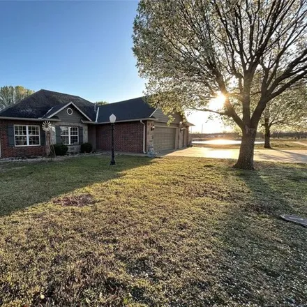 Buy this 3 bed house on 1154 West Evergreen Street in Skiatook, OK 74070