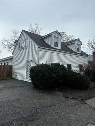 Buy this 3 bed house on 92 Roger Williams Avenue in Rumford, East Providence