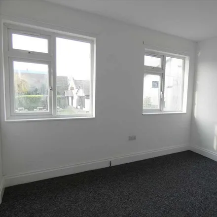 Image 5 - Collum Lane, Scunthorpe, DN16 2TA, United Kingdom - Apartment for rent