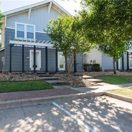 Rent this 2 bed condo on unnamed road in College Station, TX 77840