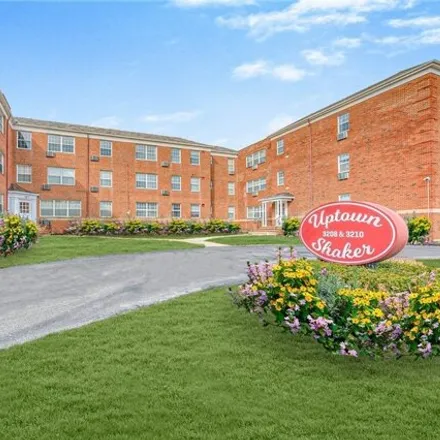 Image 1 - 3208 Warrensville Center Road, Shaker Heights, OH 44122, USA - Apartment for rent