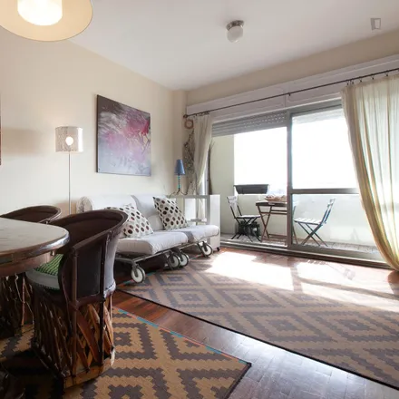 Rent this 1 bed apartment on Centro Comercial Newark in Rua de Alfredo Cunha, 4450-023 Matosinhos