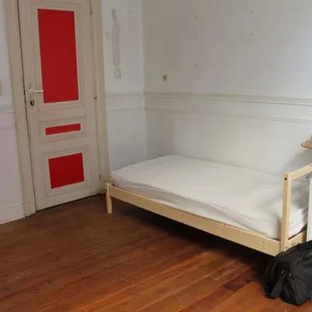 Rent this 3 bed apartment on Rue Terre-Neuve - Nieuwland 6 in 1000 Brussels, Belgium